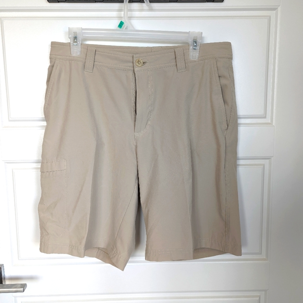 Izod Golf Shorts with an adjustable waist